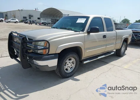 2004 Chevrolet Silverado 1500 Z71 z USA, uszkodzony, nr VIN 1GCEK19T24E185972